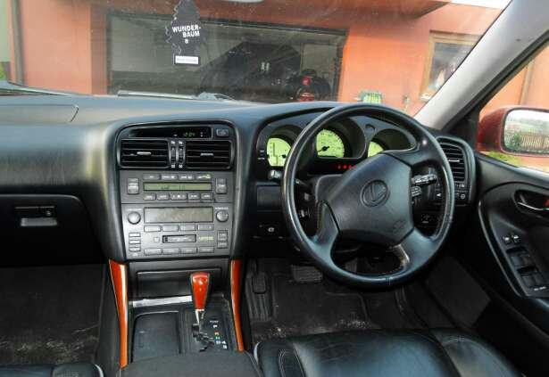 137987955_4_644x461_lexus-gs300-anglik-motoryzacja-1.jpg