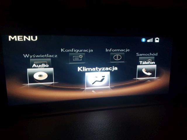 tak wygląda oryginalne menu po założeniu androida